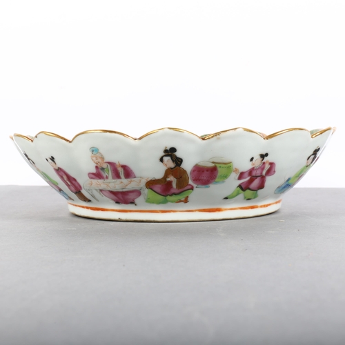 189 - A Chinese famille rose Canton dish of shaped form and enamelled decoration, diameter 26cm