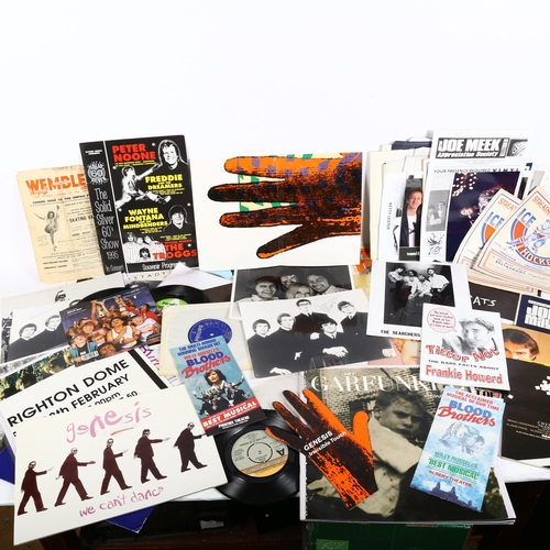 258 - A quantity of signed vinyl LPs, and theatre and other programmes, signatures include The Tremeloes, ... 