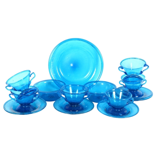 474 - A blue bubble glass set of 6 x 2-handled bowls, 2 others and various plates, by Norm Thomas