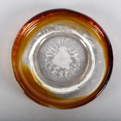 507 - PERTTI SANTALAHTI for Humppila, Finland, a clear and amber textured glass dish, unsigned, diameter 2... 