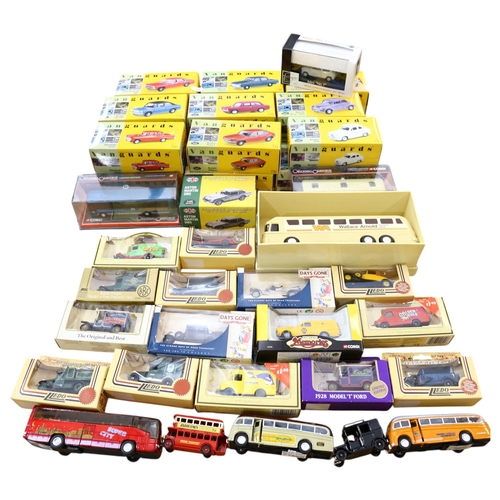 523 - Boxed Vanguards diecast cars, Lledo models, buses, etc