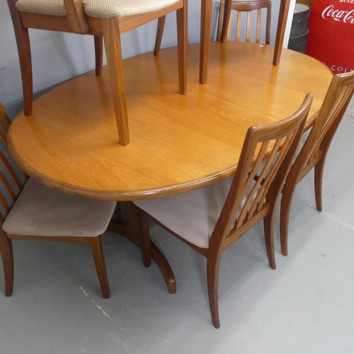 2500 - G-PLAN - A mid-century teak draw-leaf dining table, length 164cm (extending to 213cm), height 74cm, ... 