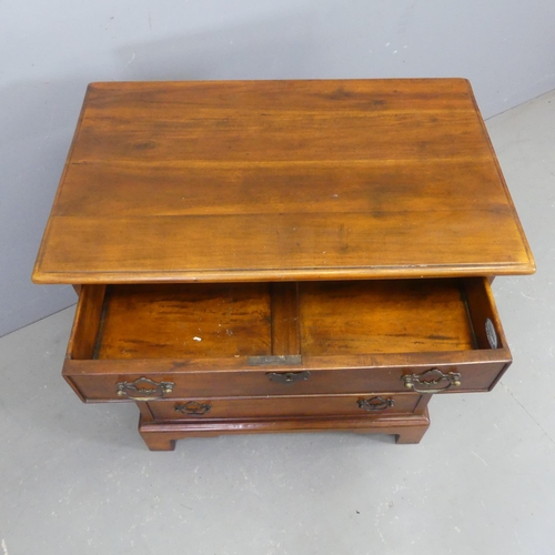 2709 - A Georgian style mahogany chest of four log drawers on bracket feet. Width 70cm, height 75cm, depth ... 