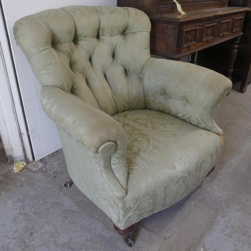 2716 - A Victorian oak and button-back upholstered lounge chair.