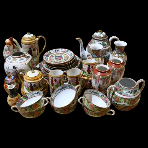 804 - A quantity of modern ceramic Japanese teaware and other items, various teapots, vases, side plates a... 