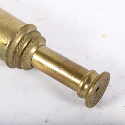 860 - A brass 3-draw telescope, L86cm