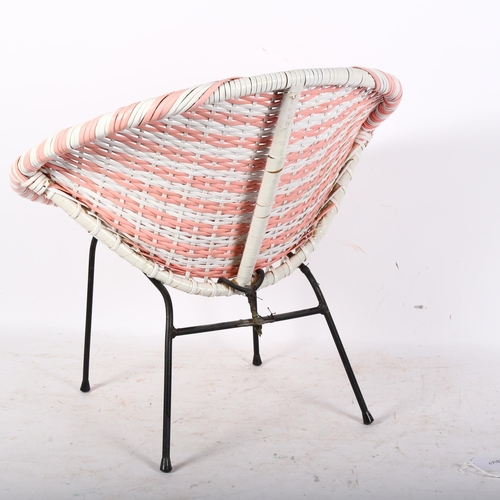 960 - A Vintage style child's woven vinyl Sputnik chair