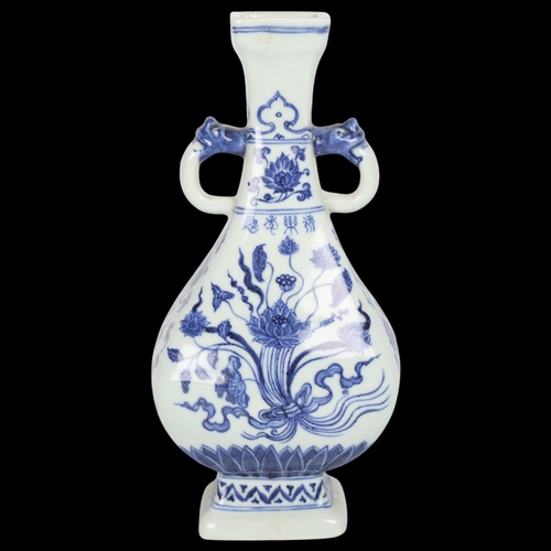 248 - A Chinese blue and white porcelain narrow-neck vase, height 27cm