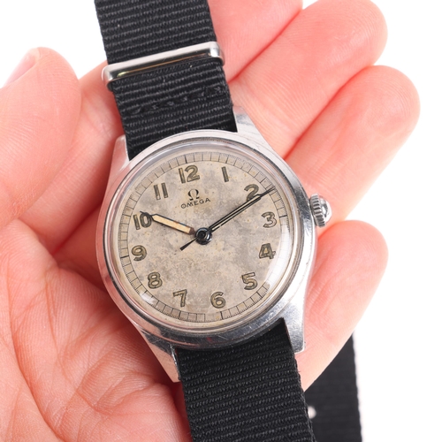 1008 - OMEGA - a Second World War Period mechanical wristwatch, ref. 2384-8, circa 1940s, silvered dial wit... 