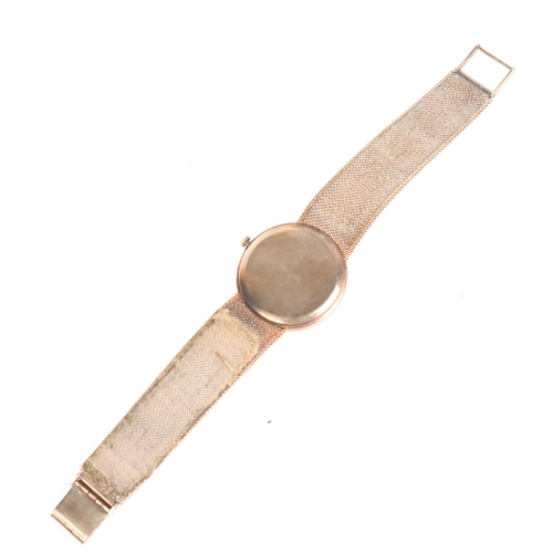 1021 - LONGINES - a Vintage 9ct gold mechanical bracelet watch, ref. 45808, circa 1960s, silvered dial with... 