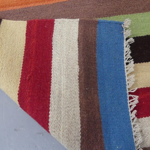 2299 - A Moroccan Kilim rug. Length 160cm, width 97cm.