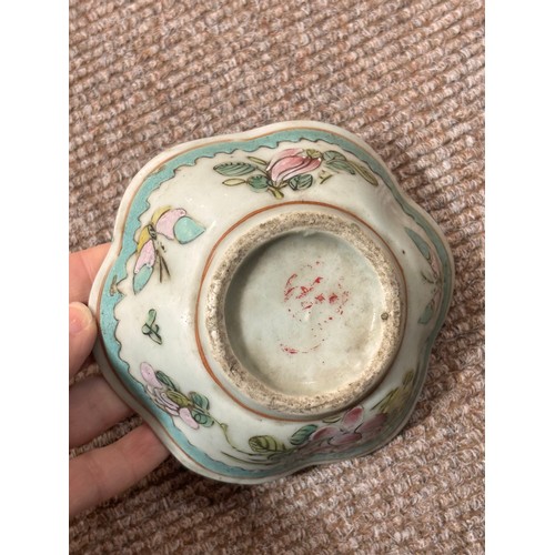 74 - 6 various Chinese porcelain bowls