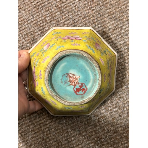 74 - 6 various Chinese porcelain bowls