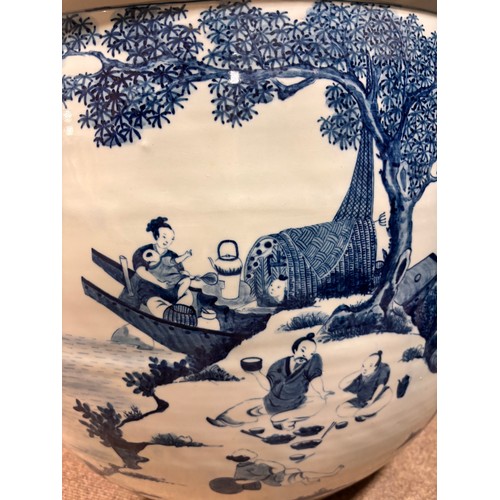 46 - A large Chinese blue and white porcelain fish bowl, decorated with boats among the reeds, diameter 5... 