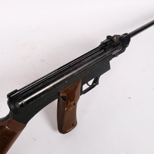 37 - A Spanish El Garmo .177 calibre break-barrel air rifle, L94cm