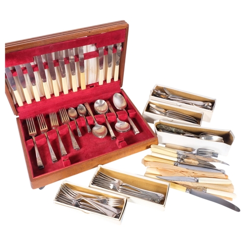 543 - A quantity of silver plated flatware, including set in canteen box