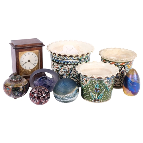 735 - 4 glass paperweights, 3 Iznik pots, a cloisonne pot and lid, and a mahogany-cased mantel clock, H16.... 