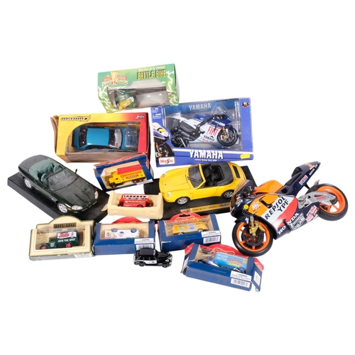 777 - Boxed toy Yamaha motorcycle, boxed cars including Option, etc