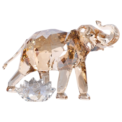 950 - SWAROVSKI - a tinted glass elephant 