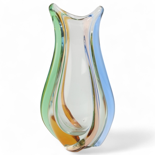 64 - A mid-20th century handmade glass vase in the manner of Frandisek Zemek, Czech, rhapsody vase, no ma... 