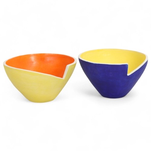 71 - DEANA MOORE, British, a pair of contrasting hand-thrown bowls with cut rim, contrasting interior and... 