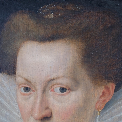 300 - Portrait of a lady thought to be Queen Elizabeth I, 17th/18th century English School, oil on oak pan... 