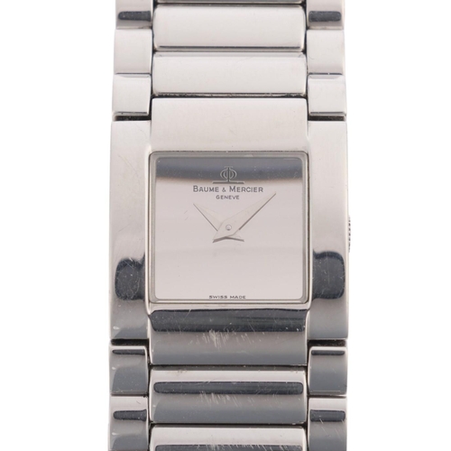 1022 - BAUME & MERCIER - a lady's stainless steel Catwalk quartz bracelet watch, ref. MV045219, mirror dial... 