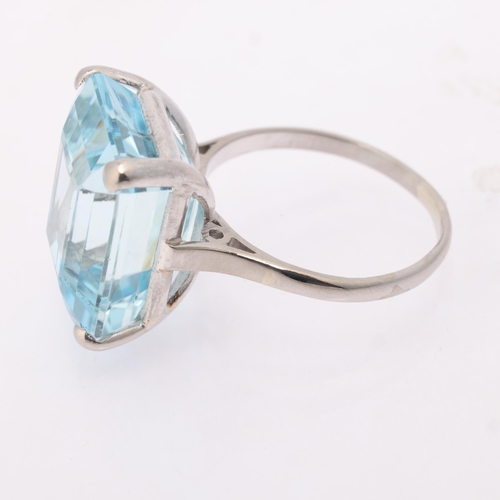 1147 - A single stone aquamarine ring, claw set with 16ct octagonal step-cut aquamarine, aquamarine weight ... 