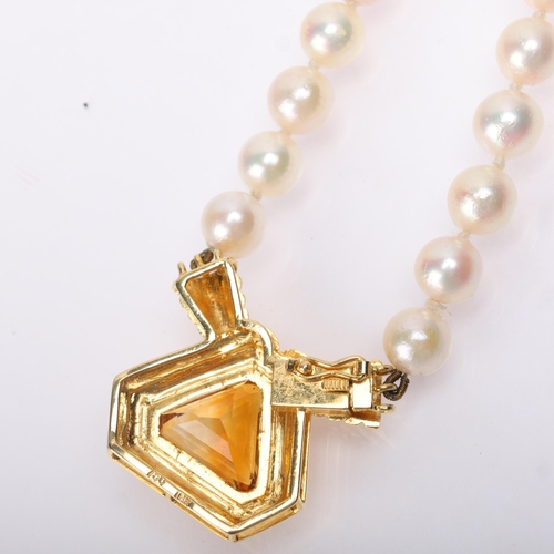 1176 - A single-strand pearl bead necklace, set with 6.2mm pearls, with 18ct gold citrine triangle clasp, t... 