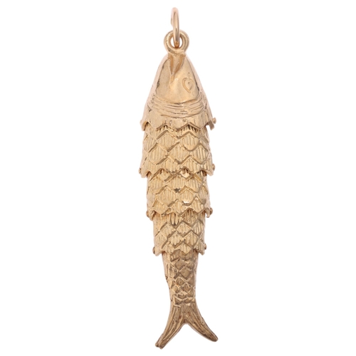 1189 - A Vintage 9ct gold articulated fish charm/pendant, maker FM, London 1967, 48.1mm, 6.7g