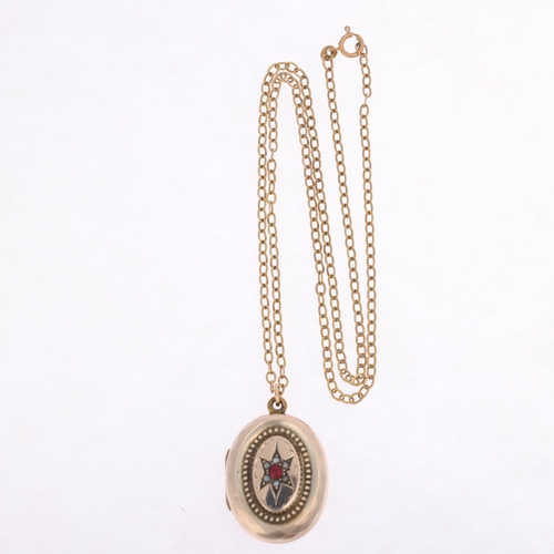 1224 - An Antique Victorian pink paste and split pearl locket pendant necklace, on 9ct gold belcher link ch... 