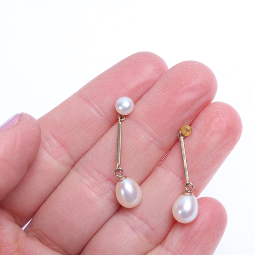 1363 - A pair of 9ct gold pearl drop stud earrings, 29.4mm, 1.9g (1 A/F)