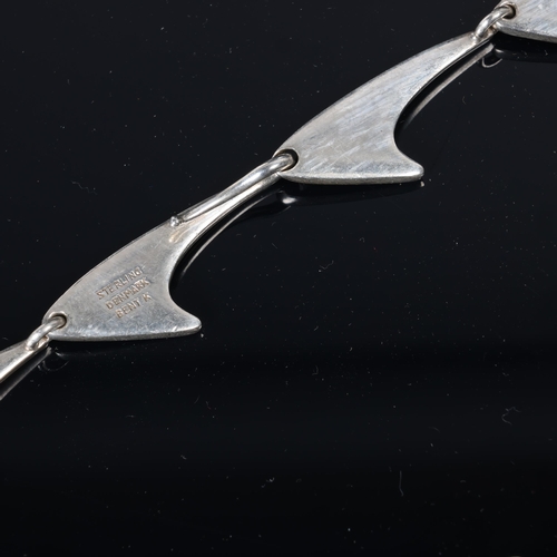 1439 - BENT KNUDSEN - a heavy gauge Danish modernist sterling silver 'Wave' panel necklace, 38cm, 54.3g