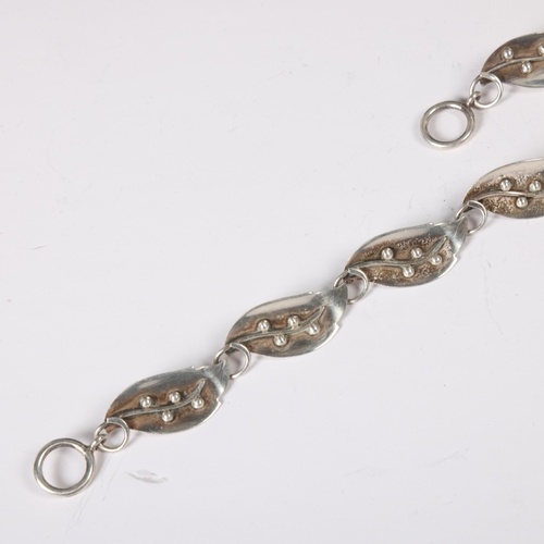 1502 - CARL OVE FRYDENSBERG - a Danish modernist sterling silver leaf panel necklace and bracelet set, 40cm... 