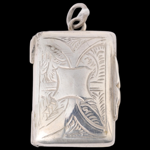 1571 - A Victorian silver vinaigrette, George Unite, Birmingham 1864, rectangular form with bright-cut engr... 