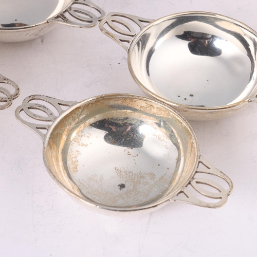 1628 - A set of 4 Edwardian Scottish silver 'Quaich' salt cellars, Hamilton & Inches, Edinburgh 1906, 7.5cm... 