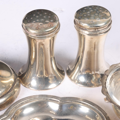 1656 - Various silver, including trumpet bud vase, pin dishes, pepperettes, cruets, etc, 9.8oz weighable