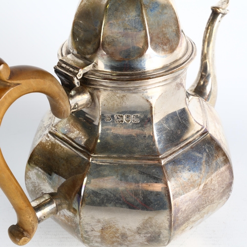 1754 - An Edwardian silver teapot, Daniel and John Wellby, London 1905, octagonal squat form, with turned w... 