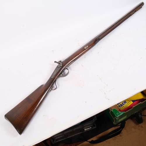 43 - A 19th century muzzle loading percussion rifle, marked WW Berridge, overall 118cm