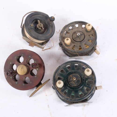 71 - 4 Vintage fishing reels, comprising Royal no. 98, 2 x Paramount, and another (4)