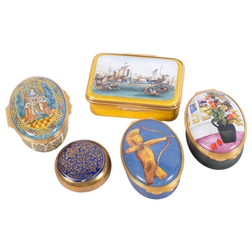 684 - 5 enamelled pillboxes, depicting various scenes, including 4 Halcyon Days examples