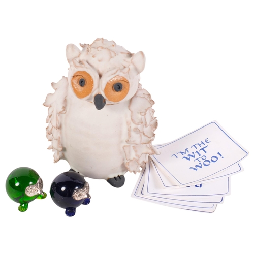 700 - Saltford Pottery, a pottery figure of an owl, H10cm (with removeable head), and 2 miniature glass ow... 