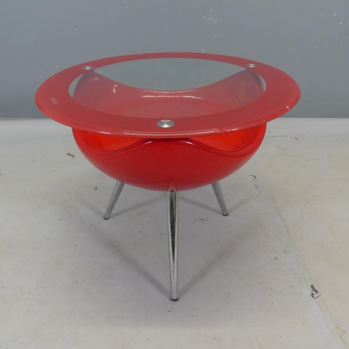 2485 - A contemporary Space age style coffee table on chrome tripod base. Diameter 55cm, height 46cm.