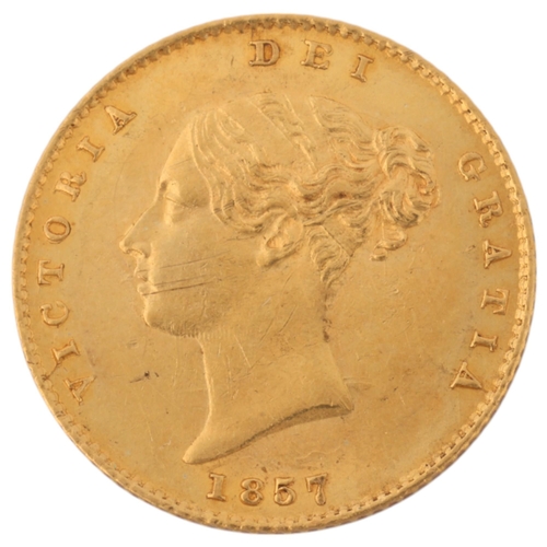 1 - Queen Victoria (1837-1901), an 1857 gold half sovereign coin, Young head, 4g