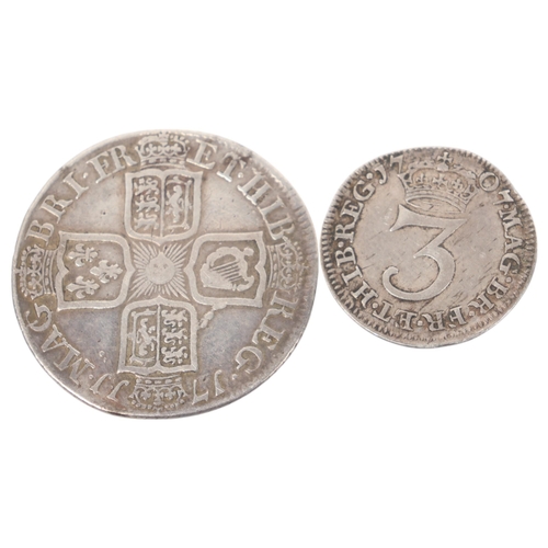 85 - A Queen Anne silver 1711 Shilling and a 1707 3 Pence, shilling diameter 25mm, total 7.5g