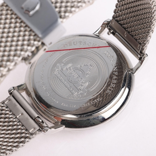 1019 - DUFA (DEUTSCHE UHRENFABRIK) - a stainless steel Gropius quartz bracelet watch, ref. DF-9001-13, grey... 