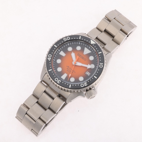 1025 - SEIKO - a Custom Mod stainless steel Scuba Diver's 200M automatic calendar bracelet watch, ombre ora... 