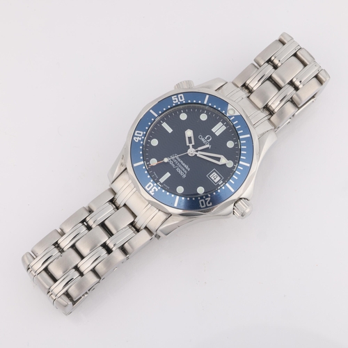 1053 - OMEGA - a stainless steel Seamaster Professional quartz calendar bracelet watch, ref. 256.180.00, ci... 