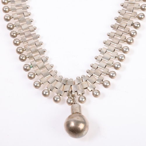 1454 - An Antique Victorian silver collar necklace, with silver scent bottle pendant, chain 45cm, 74.7g