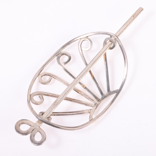 1472 - A sterling silver hair ornament, Edward Victor Stanley, London 1989, 65.5mm, 18.2g